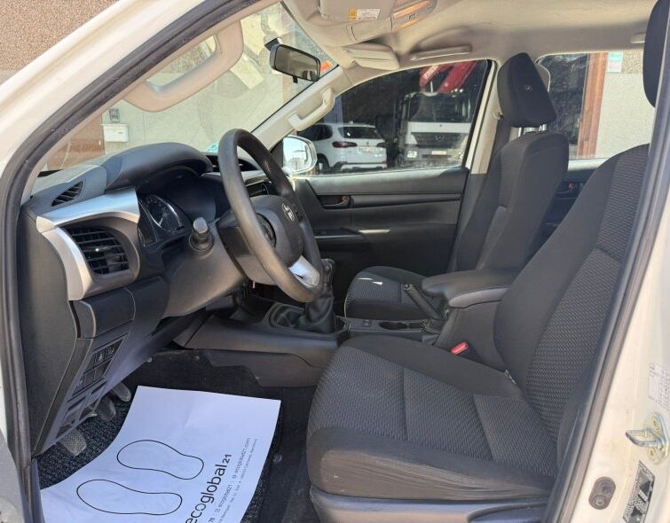 TOYOTA  HILUX DOUBLE CAB 2.4 GD6 4x4